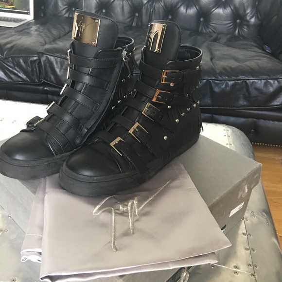 Giuseppe Zanotti Black Fringe Studded sneakers - Picture 2 of 13